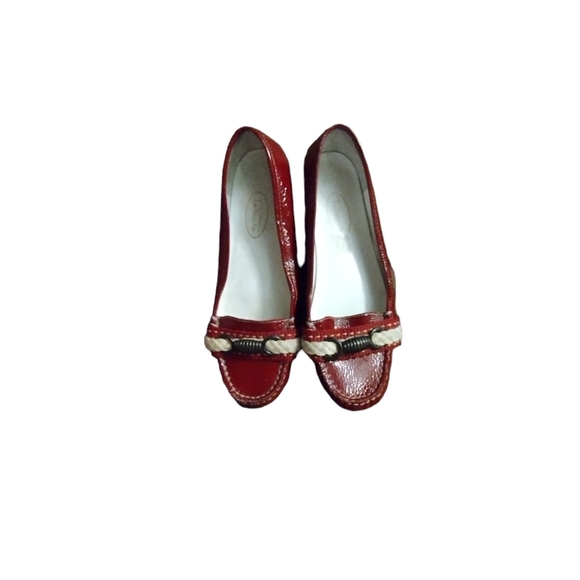 ♥️ 💙 Women's Talbot Red Patent Leather Loafers - Picture 1 of 6